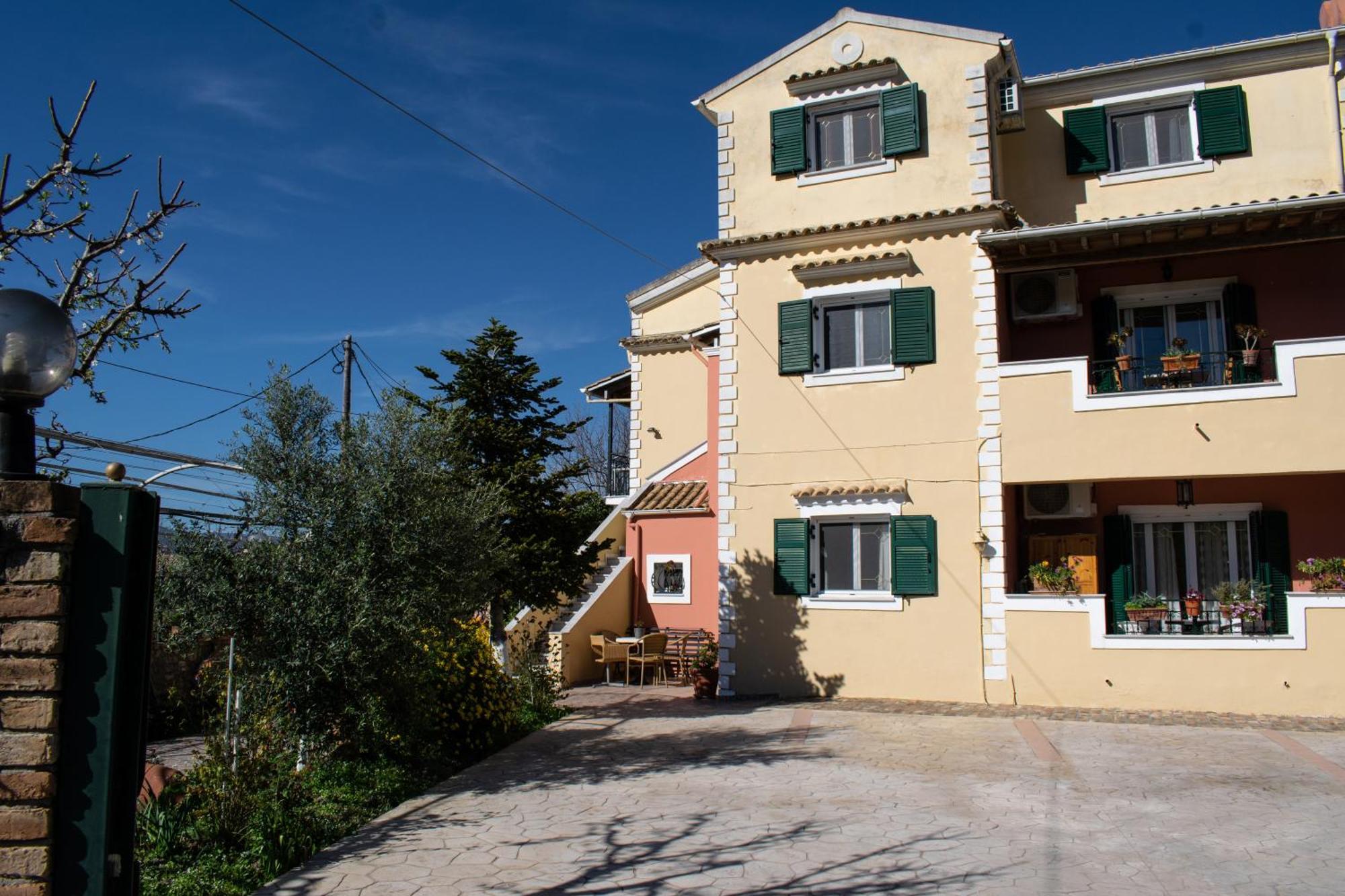 Appartement Apidalos Naus