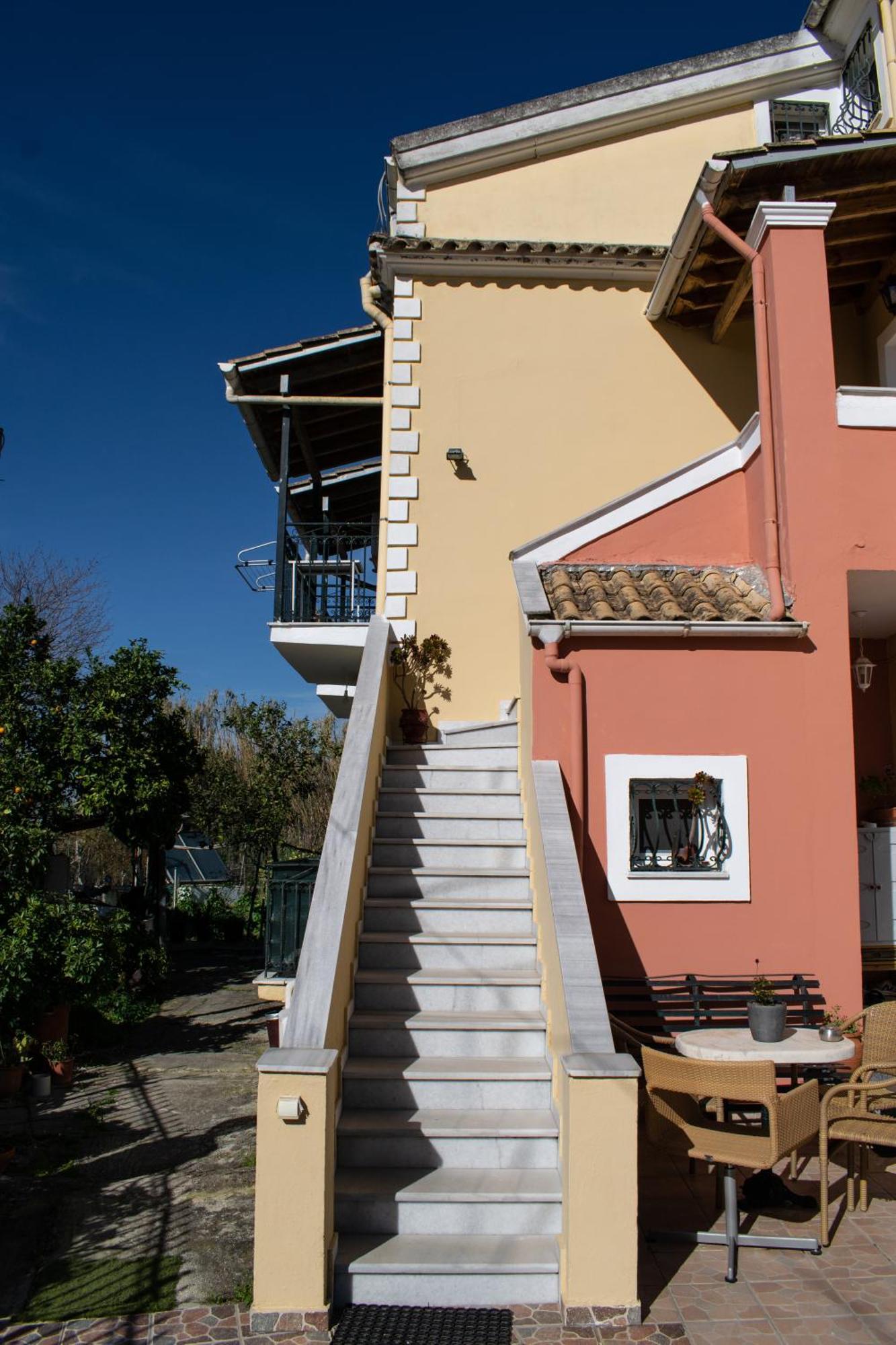 Apidalos Naus Appartement *